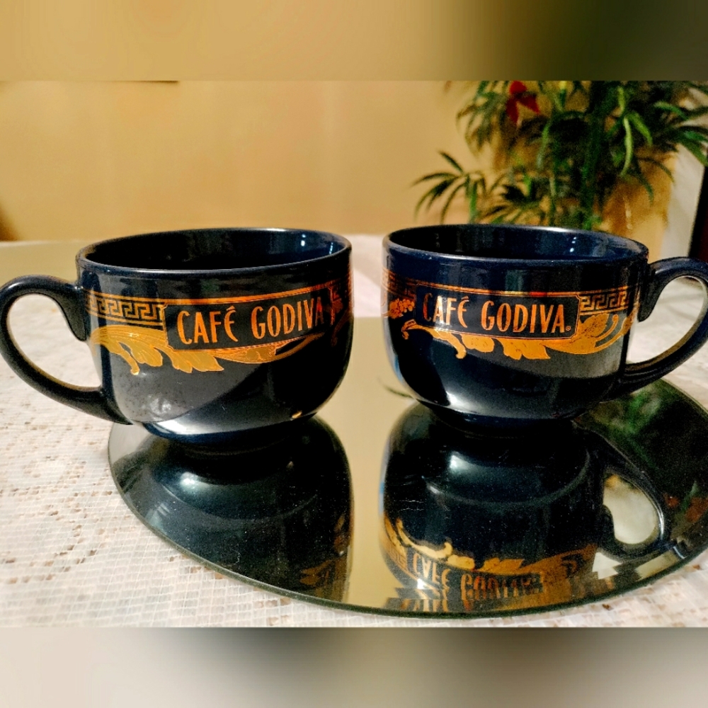 Vintage Godiva Cafe XL Coffee Mug, , Elegant Navy & Gold Leafing Ceramic Mug.